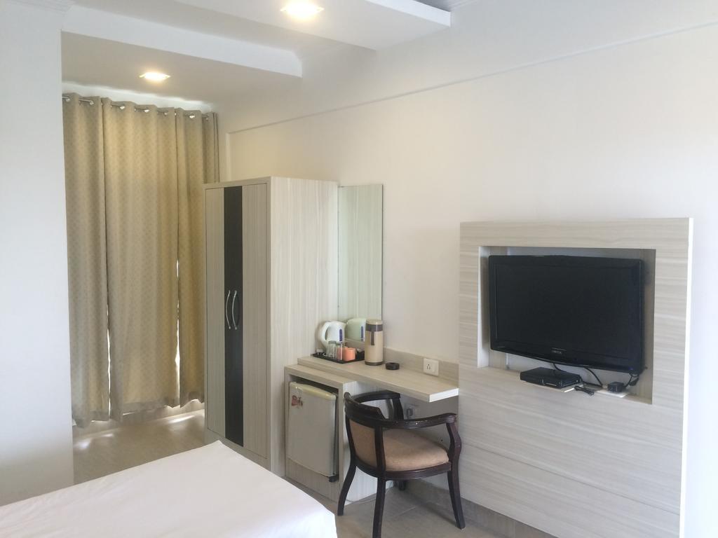 Grand Heritage Resort Greater Noida Pokoj fotografie